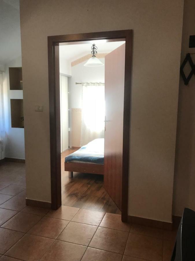 Apartments Vidovic Cezarji Εξωτερικό φωτογραφία